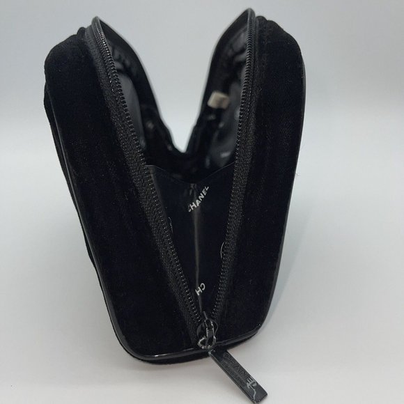 Chanel Parfums Black Velvet Travel Case Makeup Toiletry Bag 9x6" - Picture 4 of 12